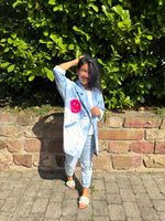 Lade das Bild in den Galerie-Viewer, Oversize Jacke Smile Hellblau
