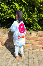 Lade das Bild in den Galerie-Viewer, Oversize Jacke Smile Hellblau
