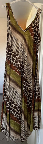 Lade das Bild in den Galerie-Viewer, Maxikleid Animal Print in 2 Farben
