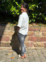 Lade das Bild in den Galerie-Viewer, T-Shirt Bella mit Stehkragen
