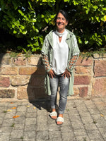 Lade das Bild in den Galerie-Viewer, Jacke Skull &amp; Cut Out
