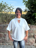 Lade das Bild in den Galerie-Viewer, T-Shirt Bella mit Stehkragen
