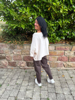 Lade das Bild in den Galerie-Viewer, Oversize Shirt Love in drei Farben
