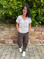 Lade das Bild in den Galerie-Viewer, T-Shirt Spitze in neun Farben

