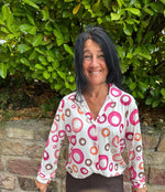 Lade das Bild in den Galerie-Viewer, Bluse mit Kreis Print in vier Farben
