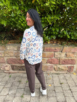 Lade das Bild in den Galerie-Viewer, Bluse mit Kreis Print in vier Farben
