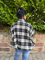 Lade das Bild in den Galerie-Viewer, Blousonjacke Karo
