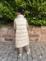 Lade das Bild in den Galerie-Viewer, Steppweste Beige S-XXL
