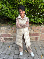 Lade das Bild in den Galerie-Viewer, Steppweste Beige S-XXL
