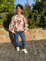 Lade das Bild in den Galerie-Viewer, Blumenbluse "Flower Power"
