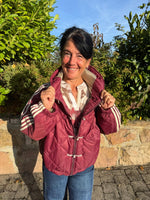 Lade das Bild in den Galerie-Viewer, Steppjacke mit Kapuze
