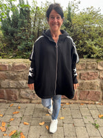 Lade das Bild in den Galerie-Viewer, Kapuzenjacke kuschelig und trendy
