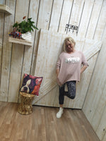 Lade das Bild in den Galerie-Viewer, Shirt &quot;Be in Love&quot; verschiedene Farben One Size bis Größe 44/46
