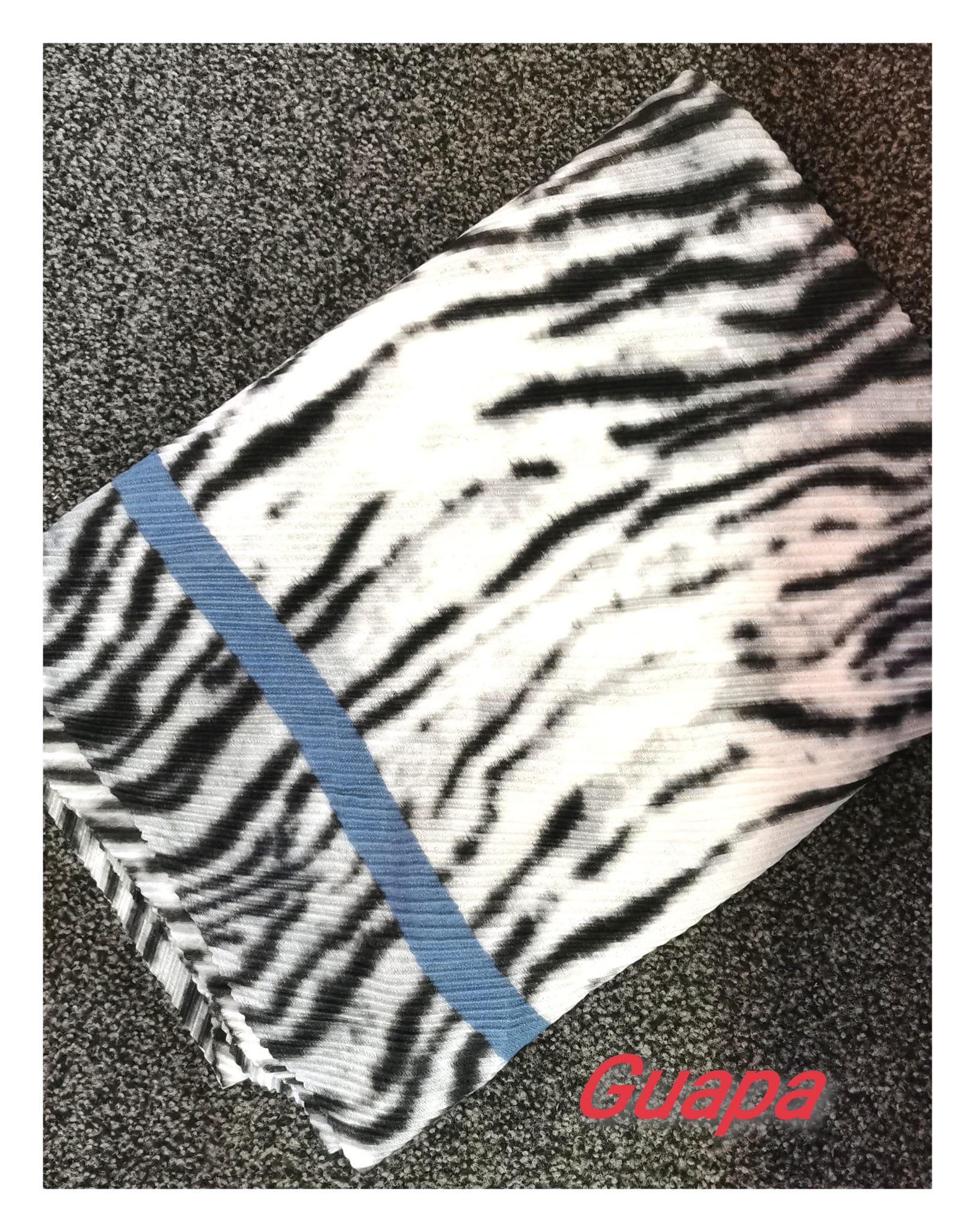 Tuch Nr. 4 Zebra verschiedene Farben