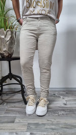 Lade das Bild in den Galerie-Viewer, Jeans &quot;Beige Dream&quot; XS-XL
